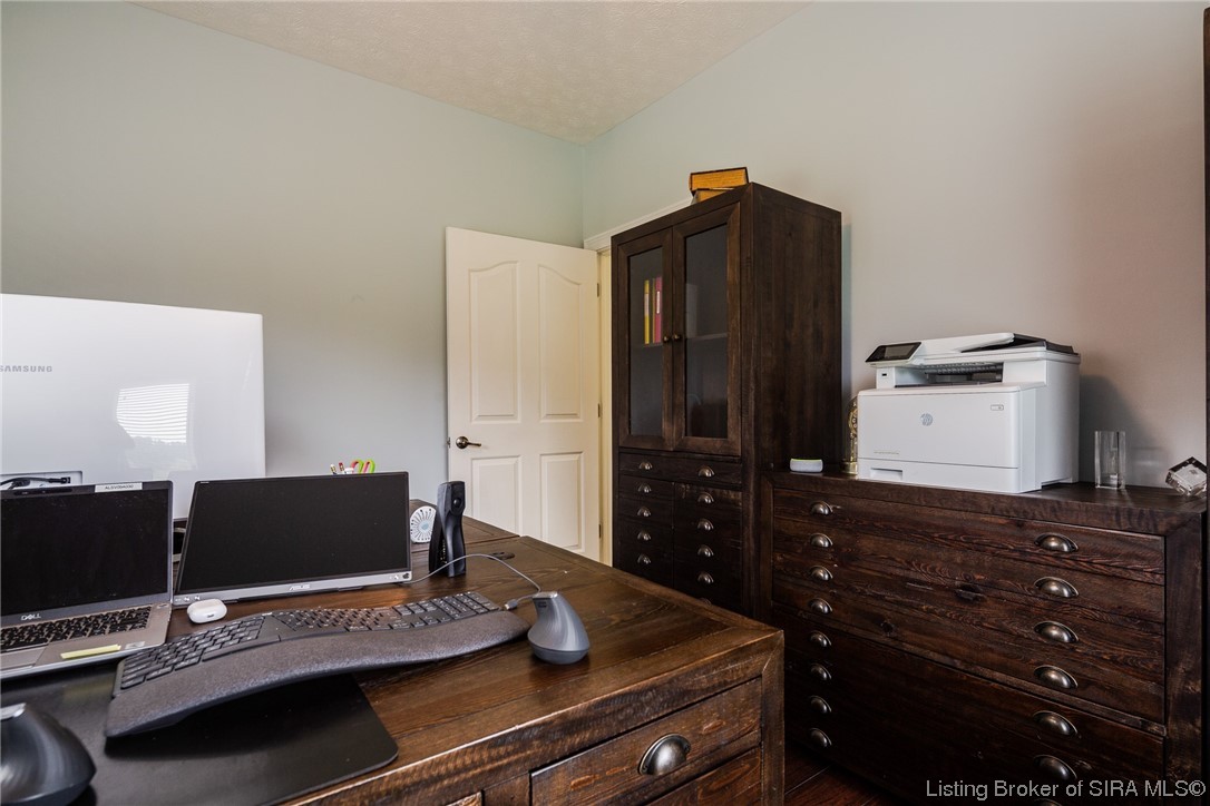 993 Baumann Drive North Floyds Knobs, IN 47119 - Photo 39 of 96