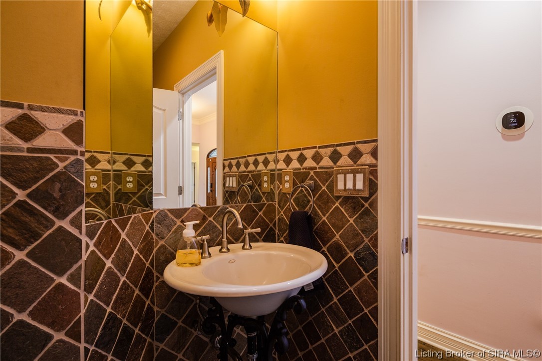 993 Baumann Drive North Floyds Knobs, IN 47119 - Photo 44 of 96