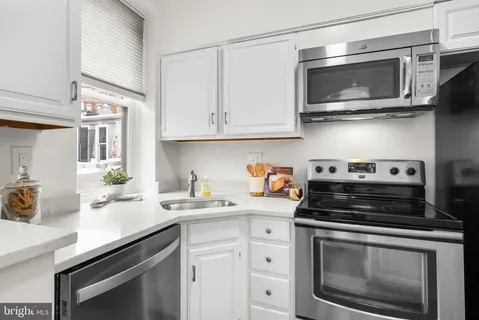 $560,000 | 1843 Mintwood Place Northwest, Unit 204, Washington, DC 20009