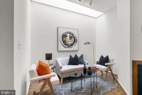 $560,000 | 1843 Mintwood Place Northwest, Unit 204, Washington, DC 20009