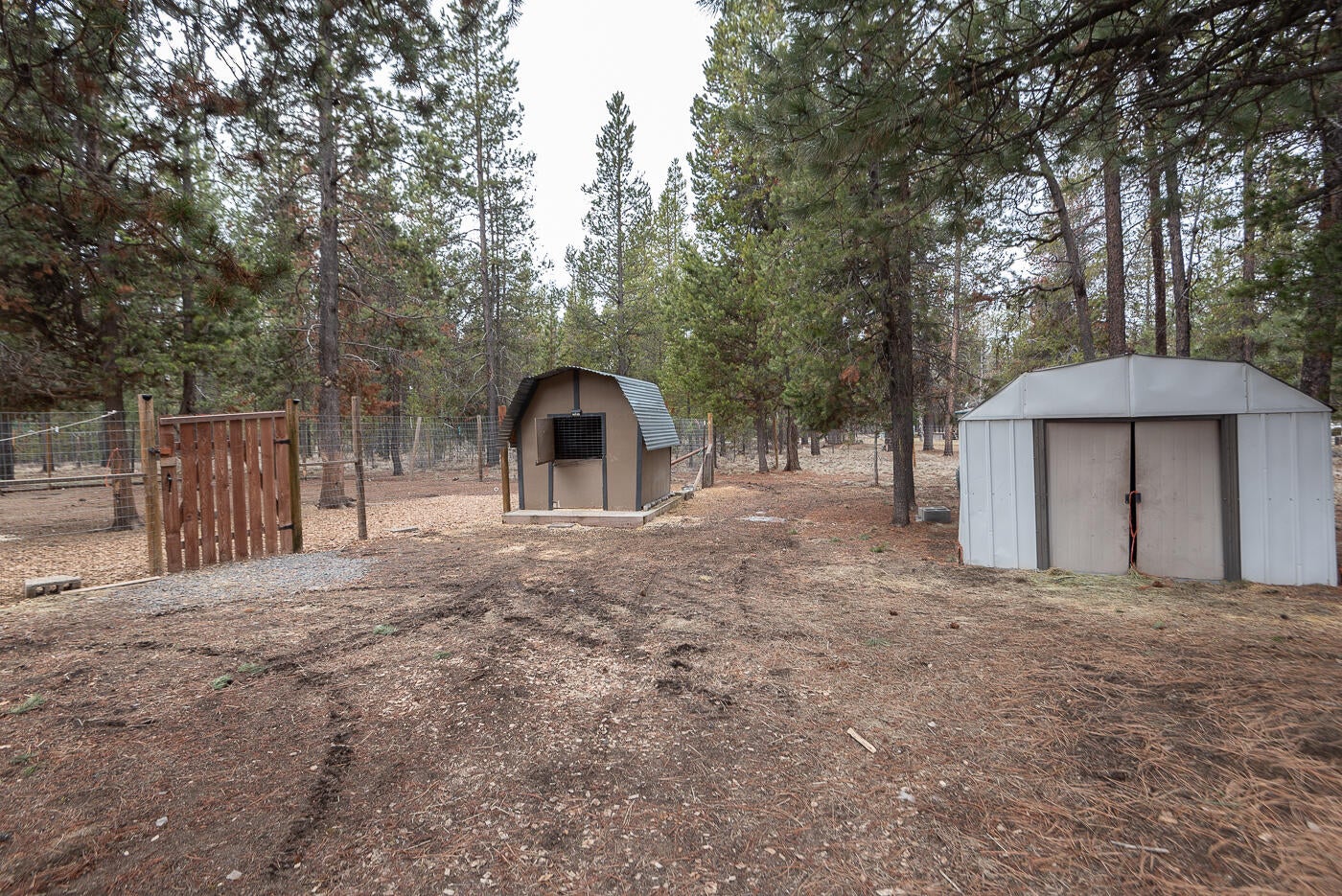 17833 Grimm Road Bend, OR 97707 - Photo 26 of 30 Grimm_Berg-25