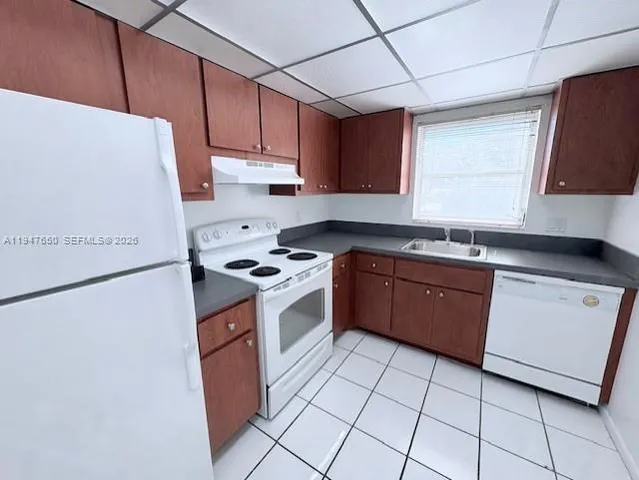 $1,925 | 7775 Southwest 86th Street, Unit F1206, Miami, FL 33143