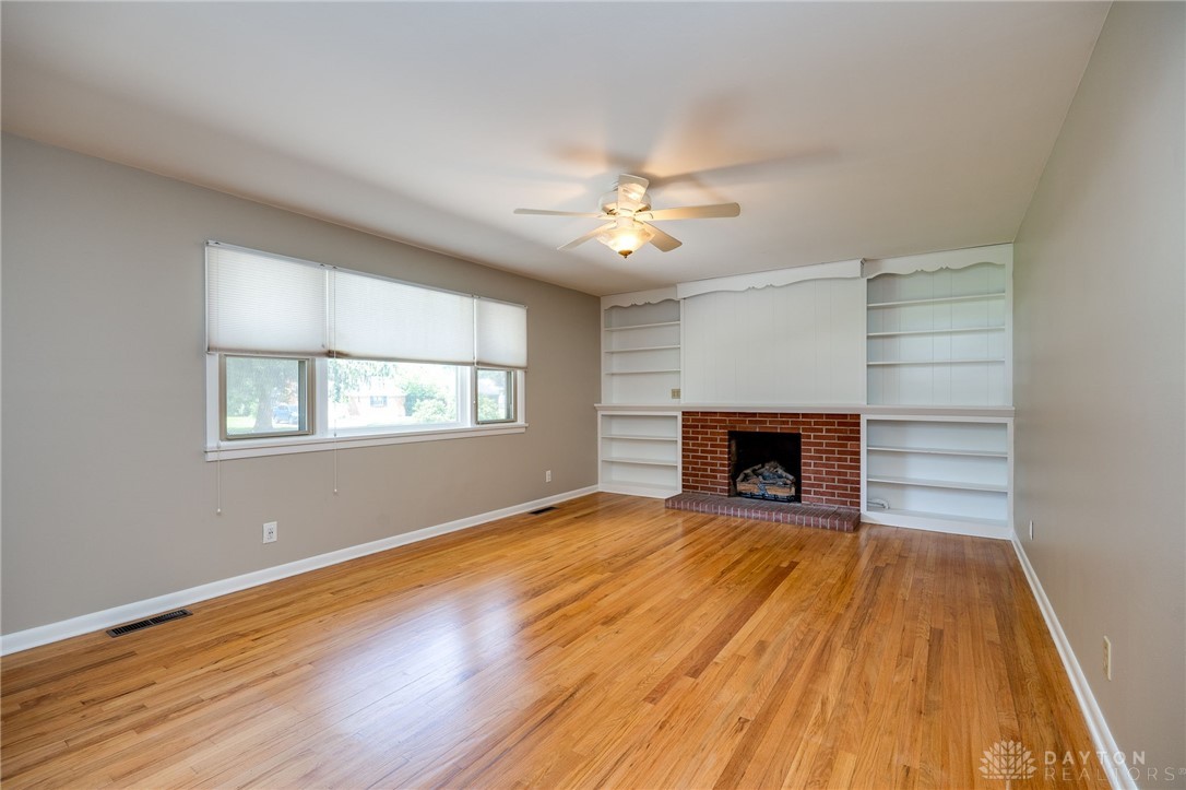 6044 Waterloo Road Dayton, OH 45459 - Photo 8 of 47 Gallery Image 8