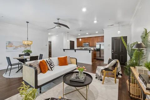 $424,900 | 3100 West End Circle, Unit 102, Nashville, TN 37203