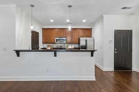 $424,900 | 3100 West End Circle, Unit 102, Nashville, TN 37203