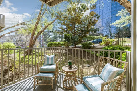 $424,900 | 3100 West End Circle, Unit 102, Nashville, TN 37203