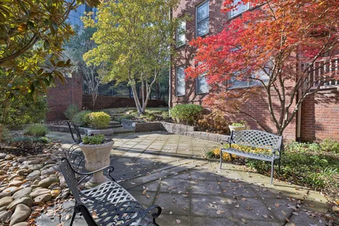 $424,900 | 3100 West End Circle, Unit 102, Nashville, TN 37203