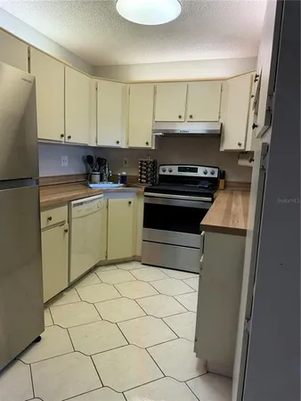 $184,900 | 2688 Pine Ridge Way North, Unit A2, Palm Harbor, FL 34684