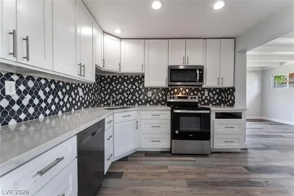 $2,000 | 1921 Franklin Avenue, Las Vegas, NV 89104