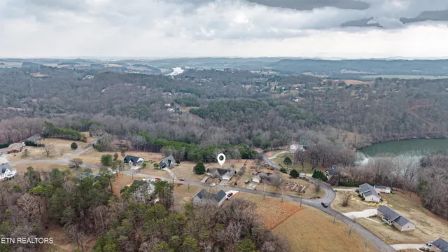 $440,000 | 830 River Cliff Drive, Kodak, TN 37764