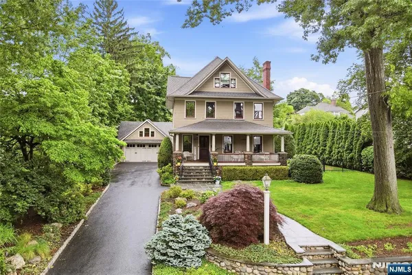 $1,499,000 | 283 Highwood Avenue, Ridgewood, NJ 07450