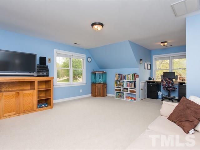 11821 Pembridge Lane Raleigh, NC 27613 - Photo 15 of 23 Gallery Image 15