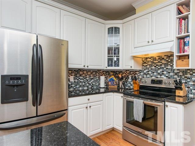 11821 Pembridge Lane Raleigh, NC 27613 - Photo 3 of 23 Gallery Image 3