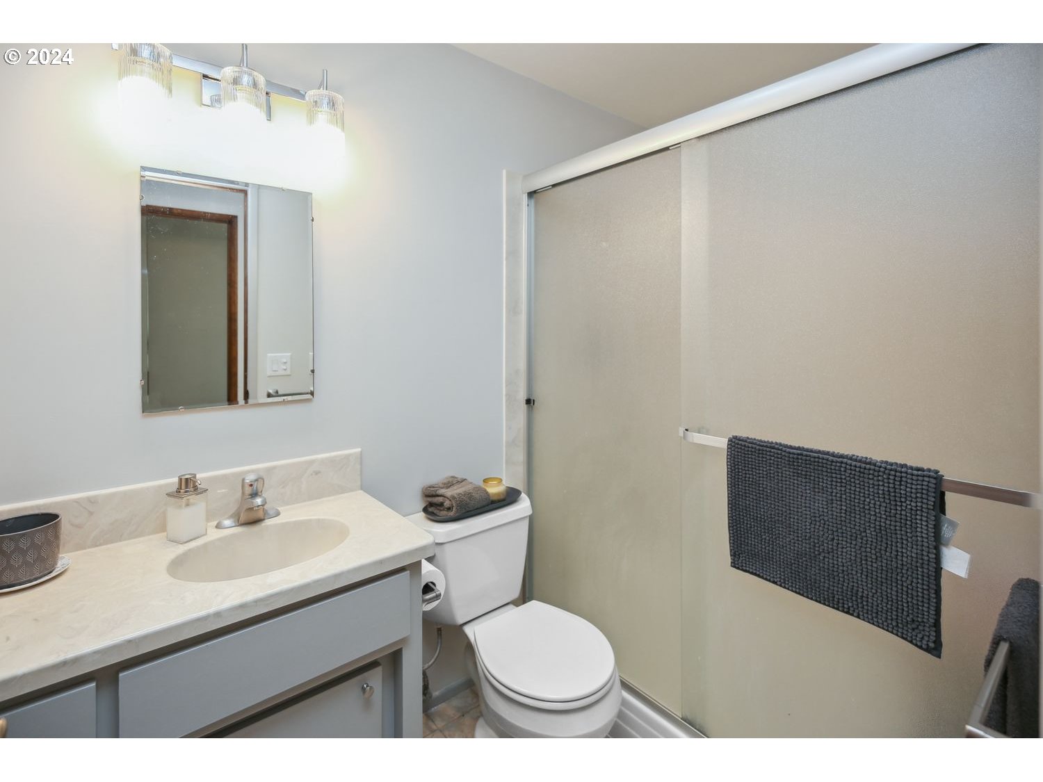 24760 Demming Ridge Road Elmira, OR 97437 - Photo 14 of 36 Gallery Image 14