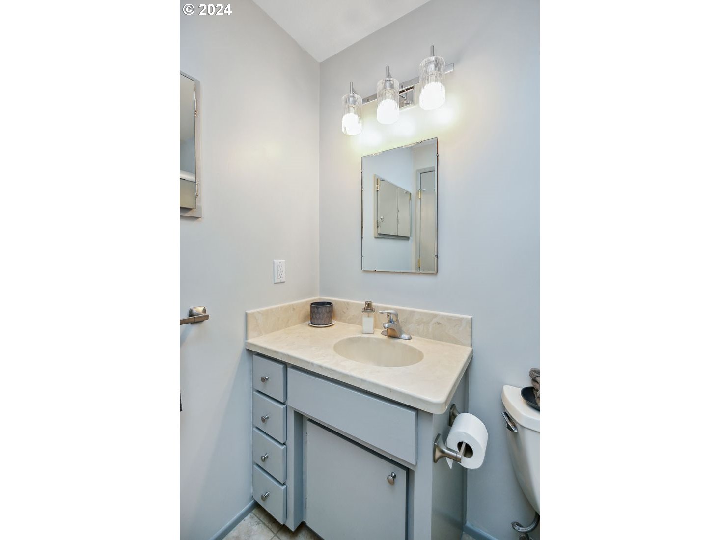 24760 Demming Ridge Road Elmira, OR 97437 - Photo 16 of 36 Gallery Image 16