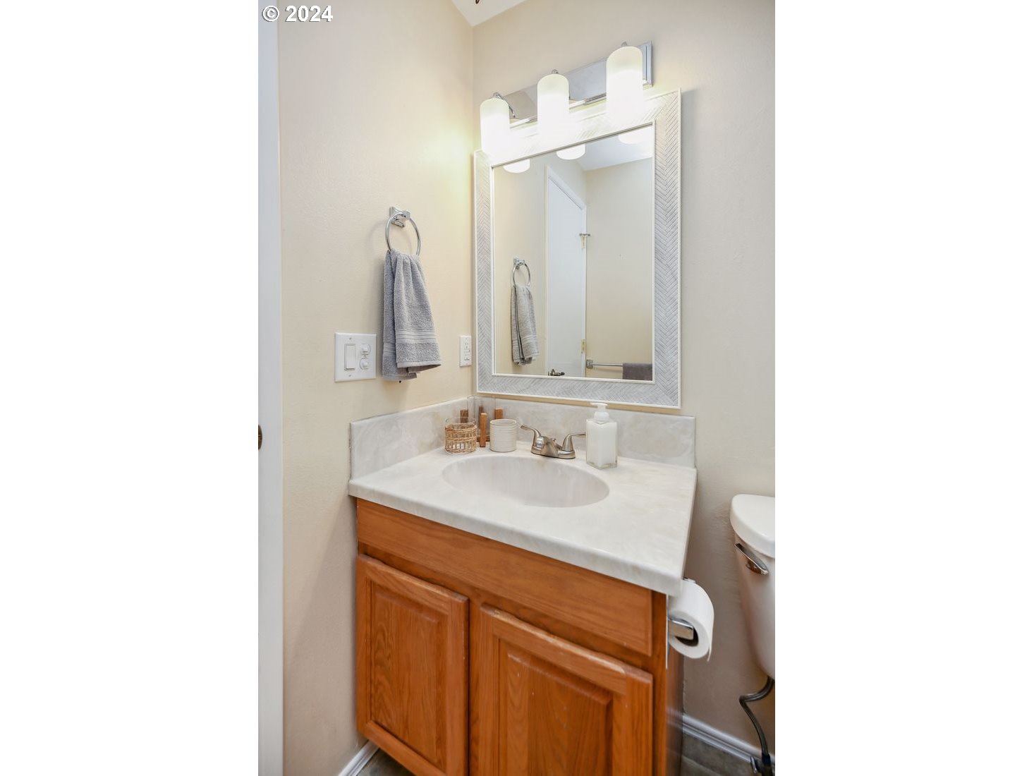 24760 Demming Ridge Road Elmira, OR 97437 - Photo 25 of 36 Gallery Image 25