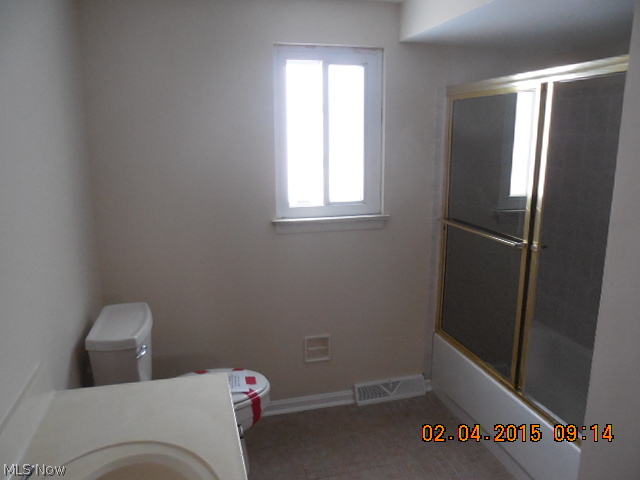 21980 Sheldon Road Brook Park, OH 44142 - Photo 11 of 23 Gallery Image 11