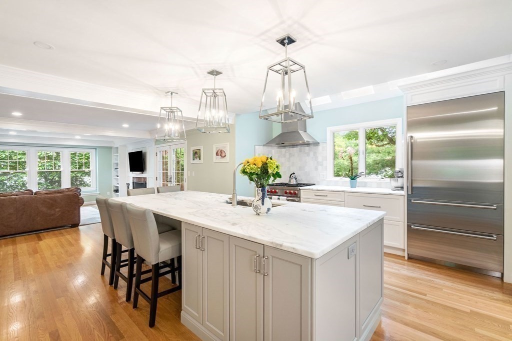 24 Damien Road Wellesley, MA 02481 - Photo 11 of 38