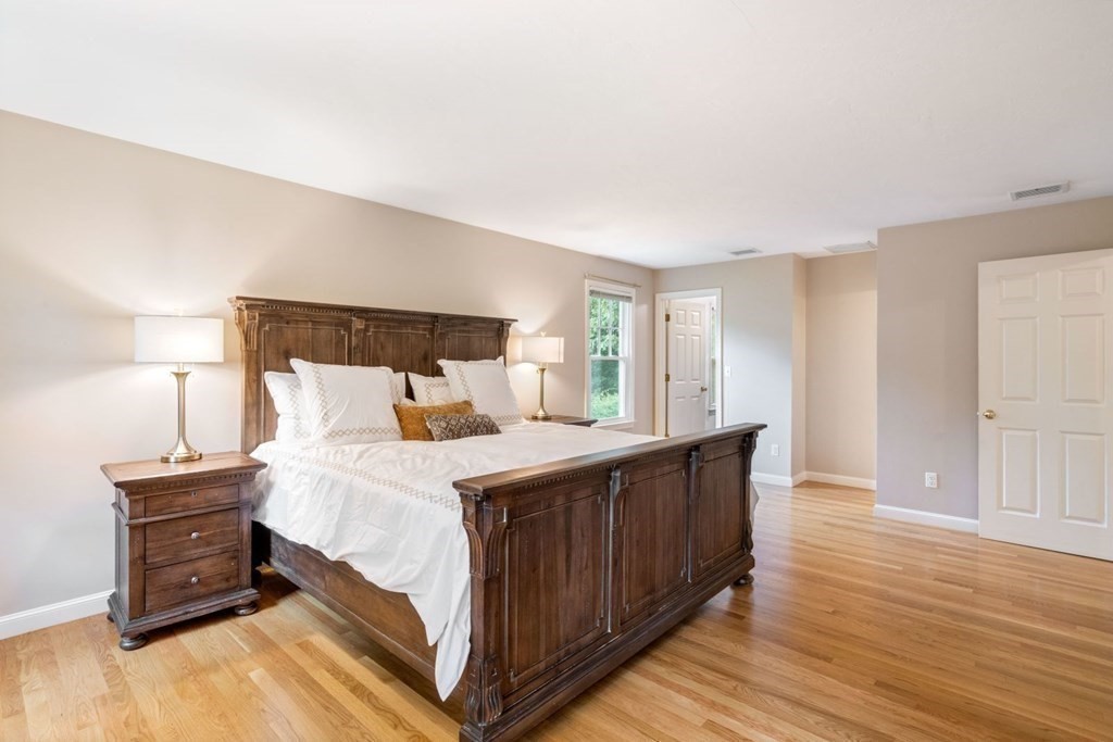 24 Damien Road Wellesley, MA 02481 - Photo 18 of 38