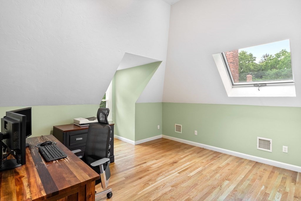 24 Damien Road Wellesley, MA 02481 - Photo 26 of 38