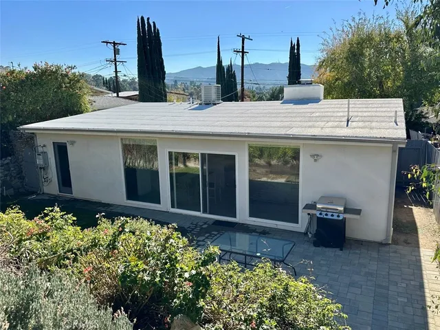 $989,000 | 7335 Kyle Street, Tujunga, CA 91042