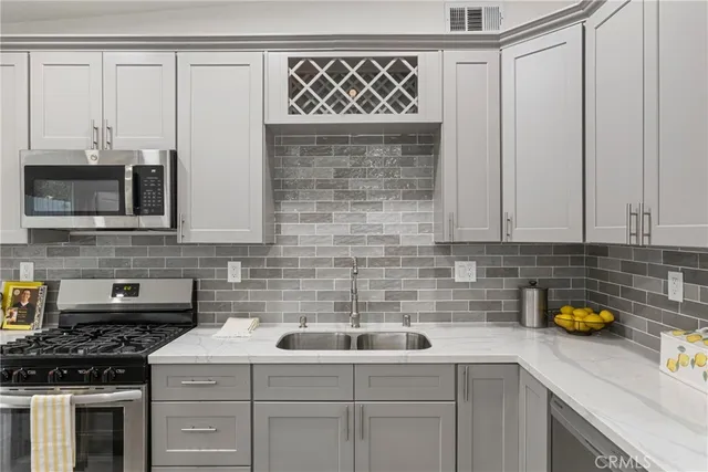 $989,000 | 7335 Kyle Street, Tujunga, CA 91042