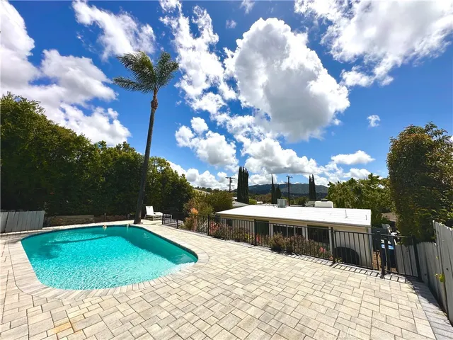 $989,000 | 7335 Kyle Street, Tujunga, CA 91042