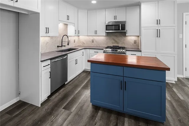 $300,000 | 3601 Brighton Drive, Bryan, TX 77802