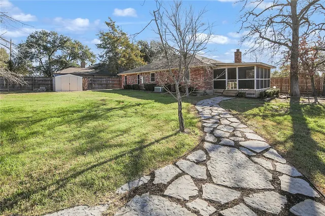 $300,000 | 3601 Brighton Drive, Bryan, TX 77802