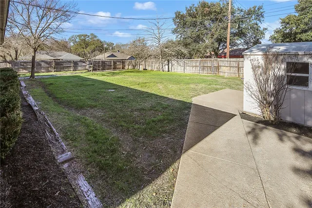 $300,000 | 3601 Brighton Drive, Bryan, TX 77802