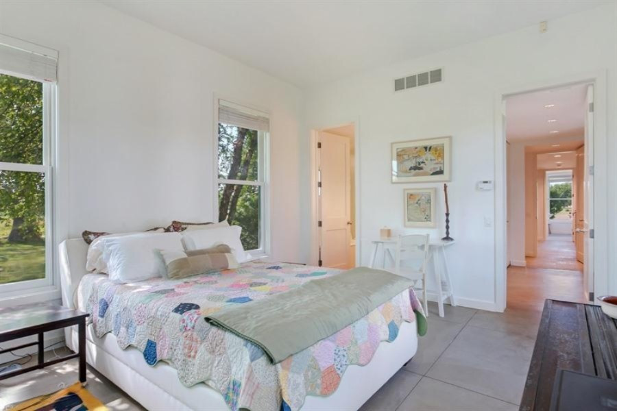 15337 Pardee Road Galien, MI 49113 - Photo 11 of 22 10_15337PardeeRd_178_MasterBedroom_LowRe