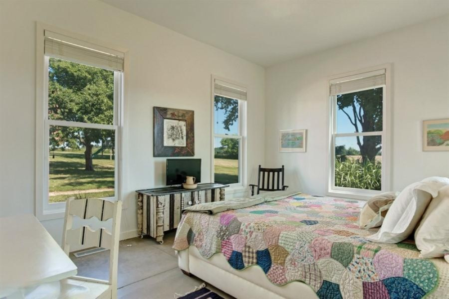 15337 Pardee Road Galien, MI 49113 - Photo 13 of 22 09_15337PardeeRd_14_MasterBedroom_LowRes