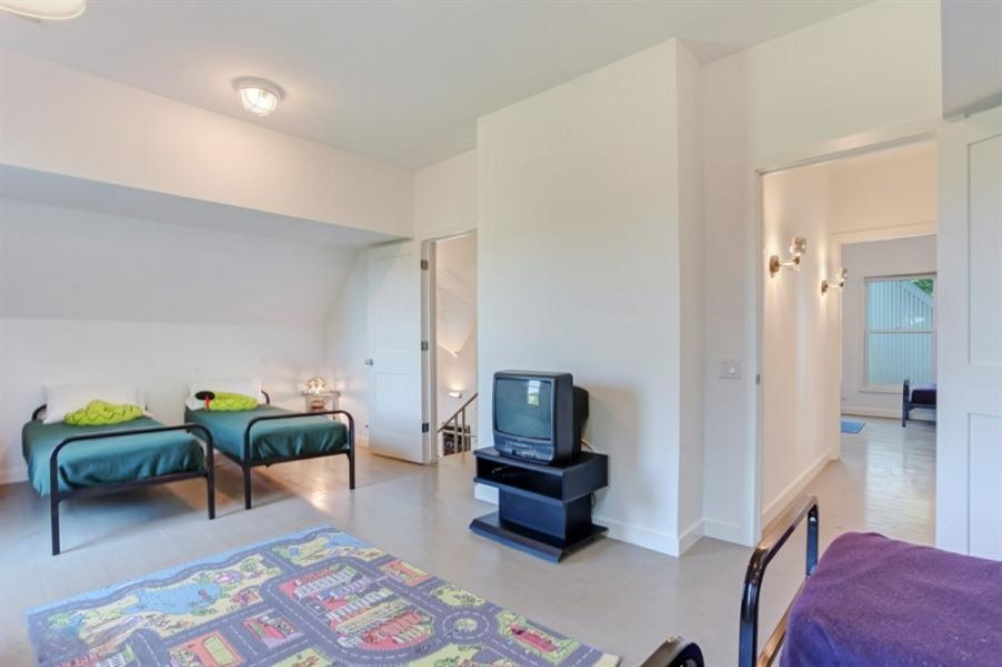 15337 Pardee Road Galien, MI 49113 - Photo 17 of 22 15_15337PardeeRd_162_5thBedroom_LowRes