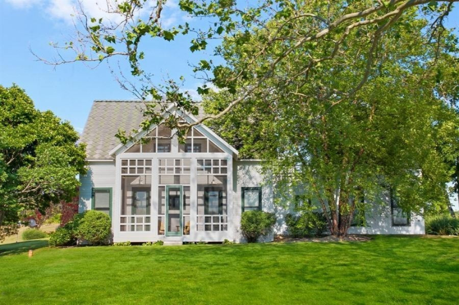 15337 Pardee Road Galien, MI 49113 - Photo 2 of 22 01_15337PardeeRd_57_FrontView_LowRes