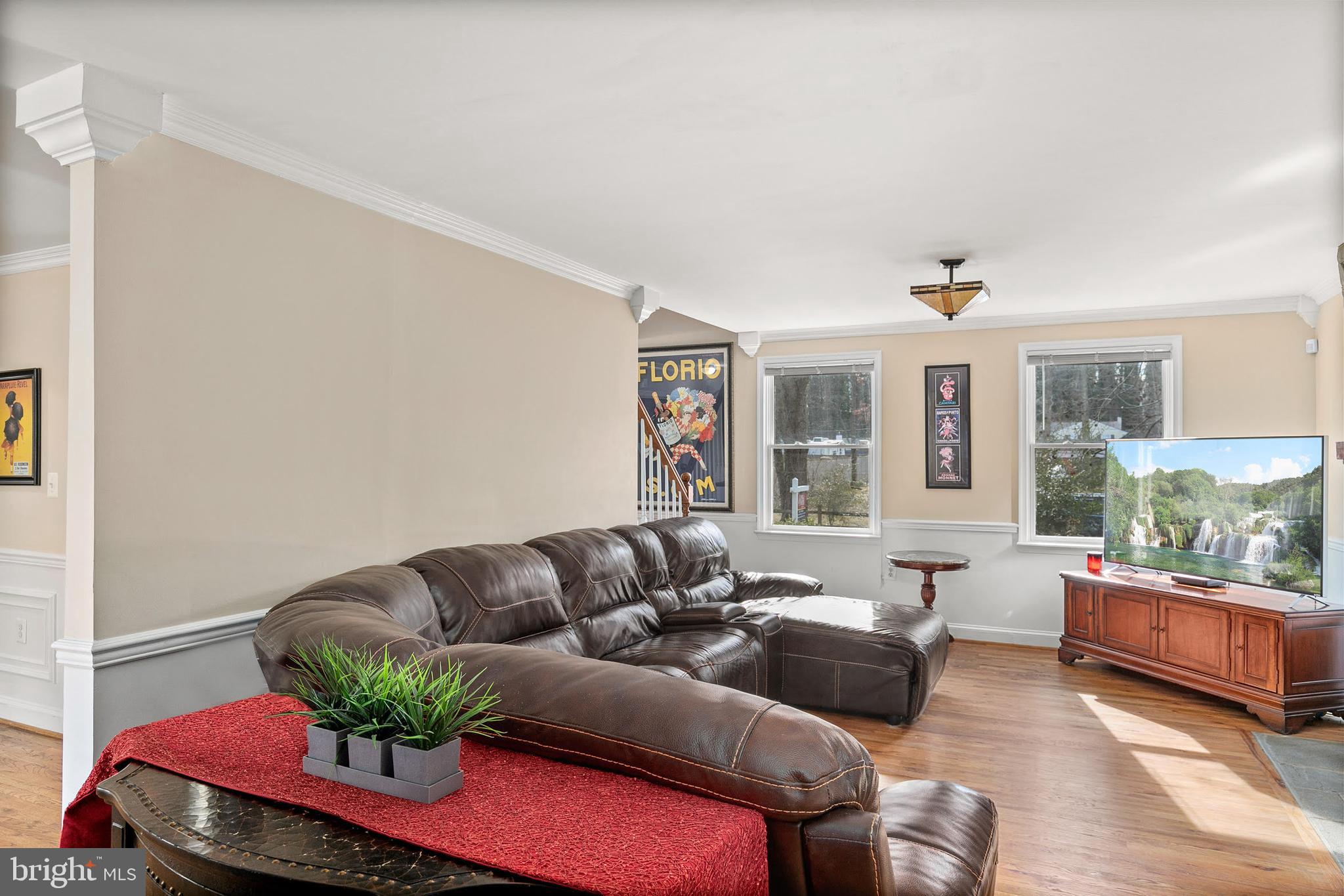 1204 Locust Lane Edgewater, MD 21037 - Photo 11 of 43 Family Room