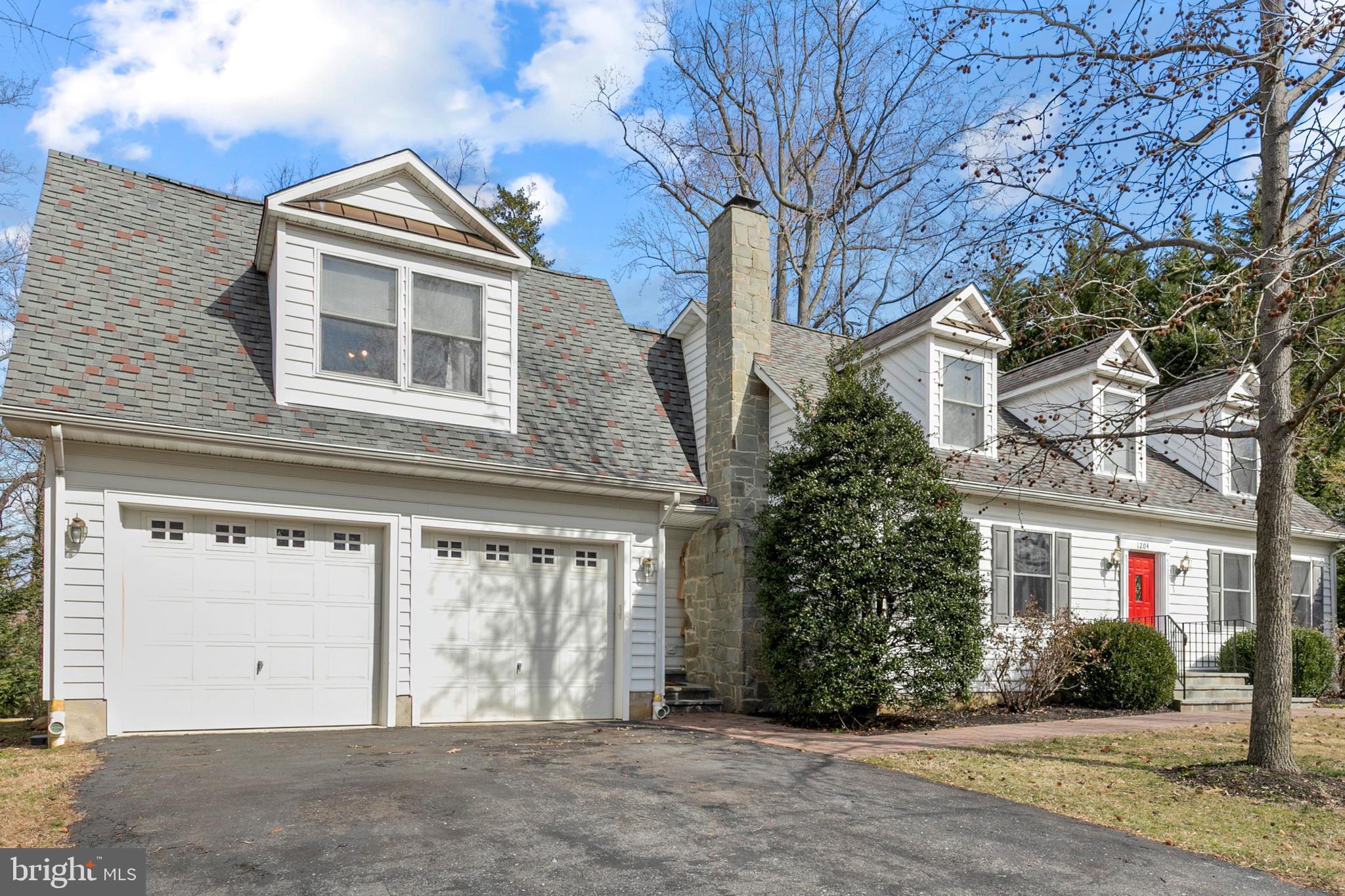 1204 Locust Lane Edgewater, MD 21037 - Photo 3 of 43 Exterior Front (alt view)