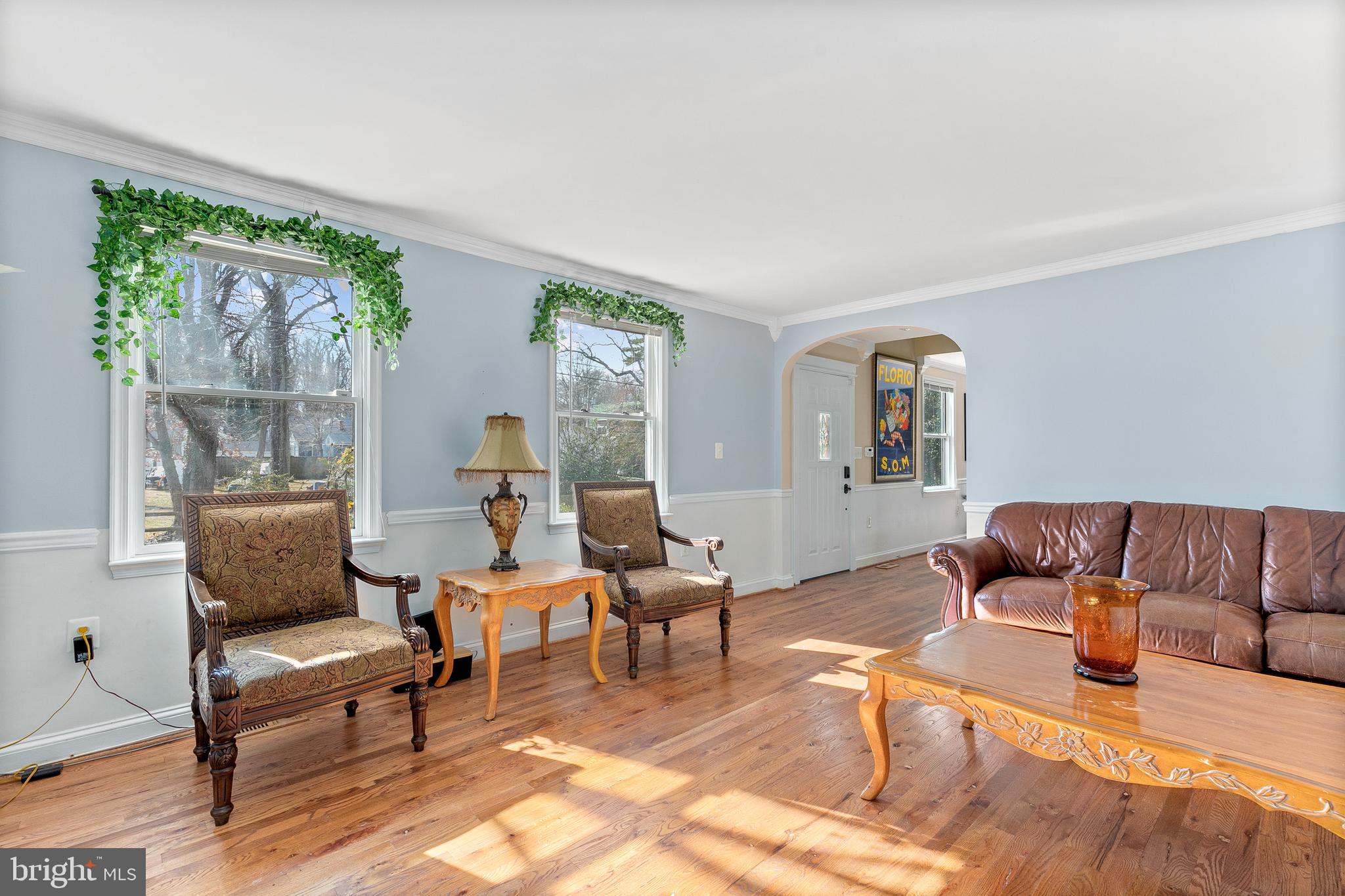 1204 Locust Lane Edgewater, MD 21037 - Photo 4 of 43 Living Room