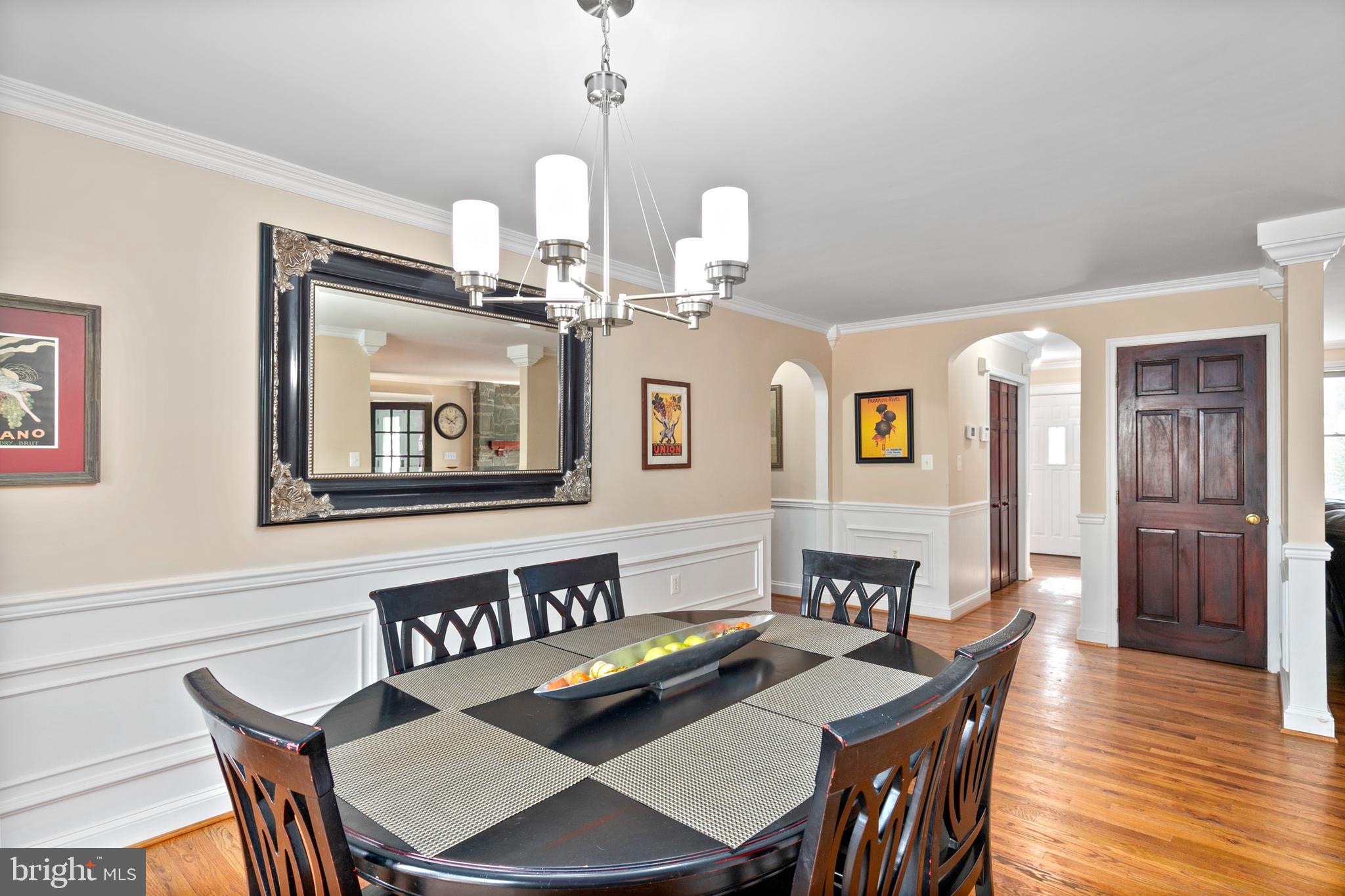 1204 Locust Lane Edgewater, MD 21037 - Photo 7 of 43 Dining Room (alt view)
