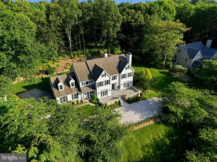 $2,250,000 | 640 Narcisi Lane, Wayne, PA 19087