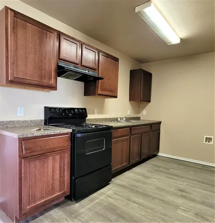 $1,100 | 105 74th Street, Lubbock, TX 79404