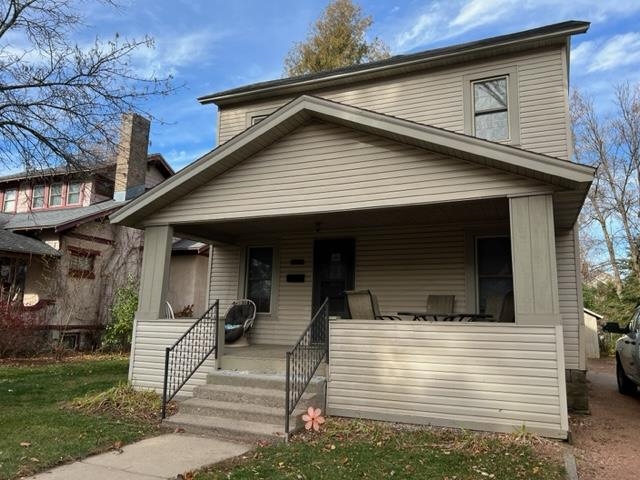 2040 College Stevens Point Stevens Point, WI 54481 - Photo 1 of 1 Gallery Image 1