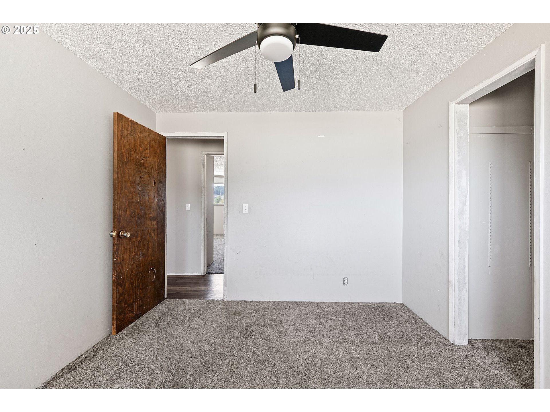 34879 Seavey Loop Road Eugene, OR 97405 - Photo 14 of 34 a view of an empty room