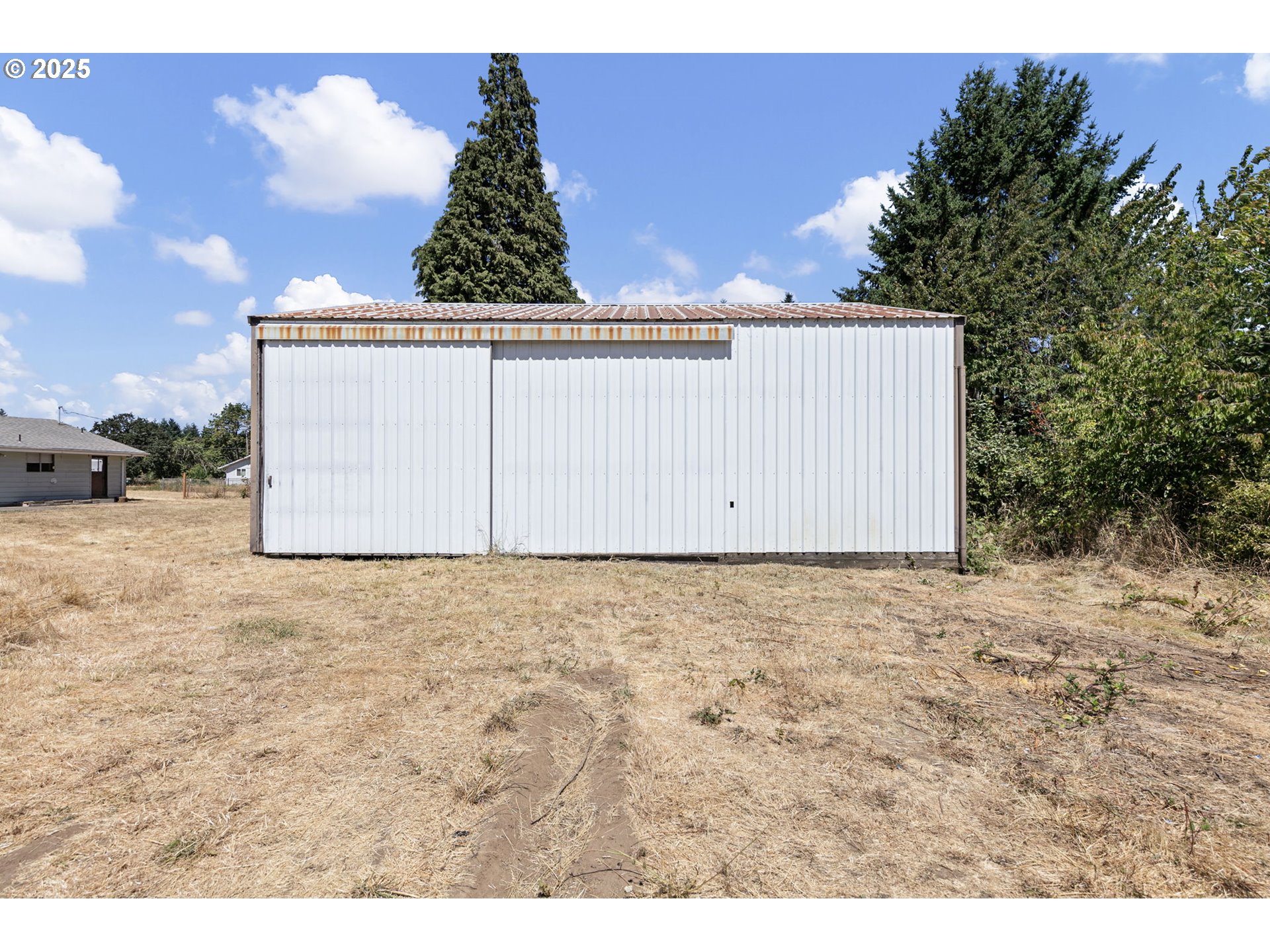 34879 Seavey Loop Road Eugene, OR 97405 - Photo 30 of 34 a view of wooden fence
