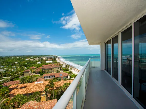 a view of a big yard with beach