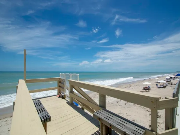 $8,500 | 3554 Ocean Drive, Unit 1102, Vero Beach, FL 32963