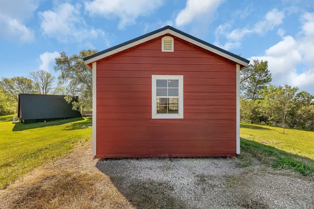 $579,000 | 196633 County Road 9 Northeast, New London, MN 56273