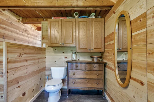 $579,000 | 196633 County Road 9 Northeast, New London, MN 56273