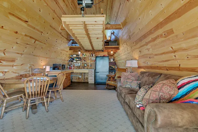 $579,000 | 196633 County Road 9 Northeast, New London, MN 56273