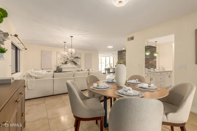 $1,800,000 | 5822 North 44th Place, Phoenix, AZ 85018