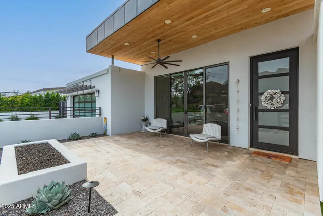 $1,800,000 | 5822 North 44th Place, Phoenix, AZ 85018